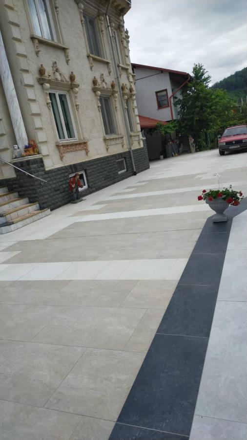 Appartamento Casa Irimescu Gura Humorului Esterno foto