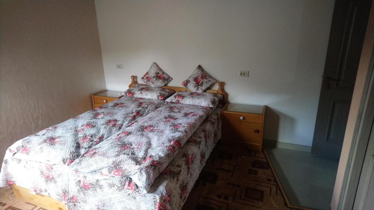Appartamento Casa Irimescu Gura Humorului Esterno foto